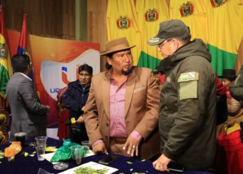 La Policía libera a vocales del TED La Paz que estaban retenidos en la UPEA