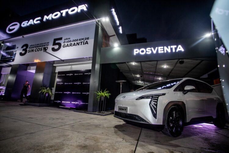 VIAGGIO y Grupo Roda inauguran nuevo showroom GAC Motor en La Paz