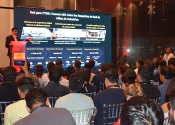 Huawei refuerza su presencia en Bolivia gracias a una alianza estratégica con Digicorp para distribuir e-Kit