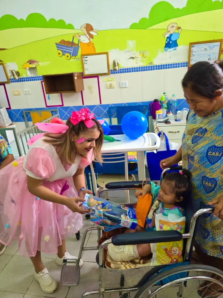 Día del Niño: «Mi Bebé» llenó de sonrisas a pacientes del Hospital Dr. Mario Ortiz