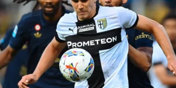 La Juventus se complica en la carrera por la Champions al caer en Parma