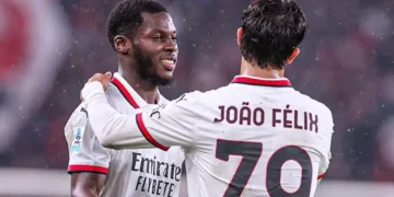AC Milan remonta en Genoa en dos minutos