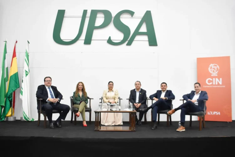 UPSA organiza Foro de Comercio Internacional