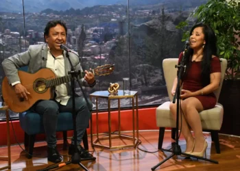 Wilson Molina celebra 40 años de trayectoria con gran concierto