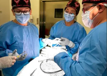 Paciente de la Clínica de Las Américas es beneficiado con la primera prótesis mandibular 3D en Bolivia