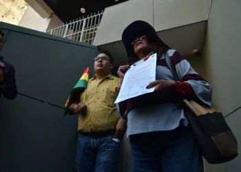 Gremiales entregan pliego petitorio en Casa Grande del Pueblo