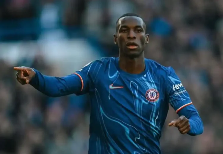 Jackson vuelve al once del Chelsea, Lo Celso suplente en el Betis
