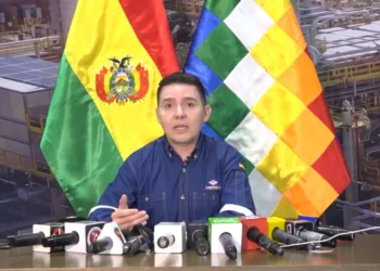 YPFB: Solo el 10% de cisterneros paró la provisión de combustible