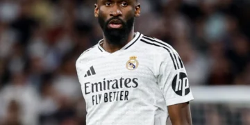 Rüdiger será baja el resto de temporada tras operación de rodilla