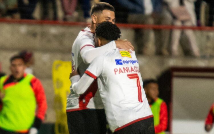 Los equipos de El Alto mandan en la tabla, Always alcanza a ABB en la cima