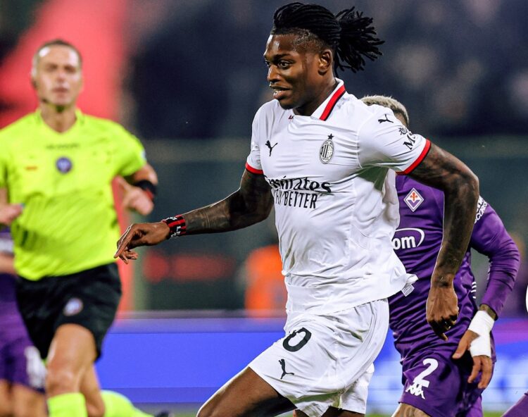 AC Milan pierde con la Fiorentina (2-1) tras fallar dos penales ante De Gea