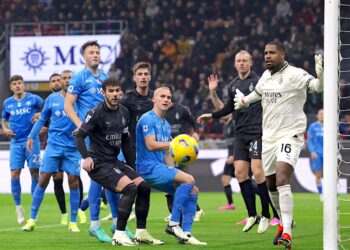 Un AC Milan descansado pone a prueba al líder Napoli