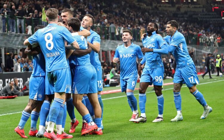 Nápoles gana al Milan en San Siro y abre hueco al frente de la Serie A
