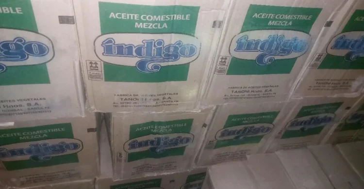 Decomisan 27.000 litros de aceite valuados en Bs 2 millones