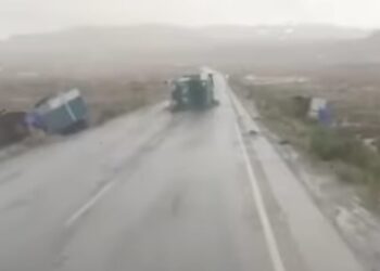 Una colisión múltiple ocurrió este sábado en la carretera Patacamaya-Tambo Quemado.