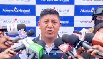 Contrabandistas emboscan a funcionarios de la Aduana y destrozan vehículos oficiales