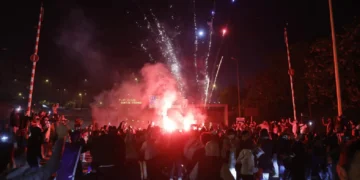 Celebraciones de aficionados del PSG dejan más de cuarenta detenidos