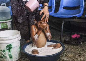 agua_gaza.jpg