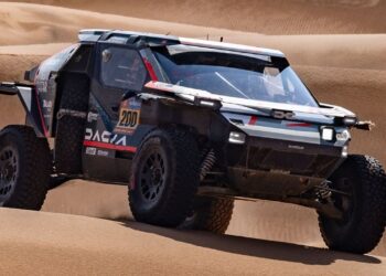 Al-Attiyah gana la 9ª etapa del Dakar y Al-Rajhi es el nuevo líder en coches