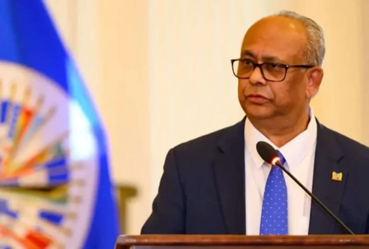 albert_ramdin.jpg