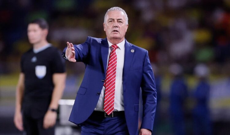 ‘Insistimos hasta el final’, se felicita el DT de Paraguay tras empate ante Colombia