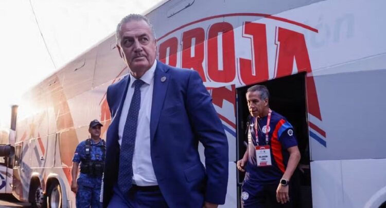 DT de Paraguay destaca orden táctico como clave para empatar en Bolivia