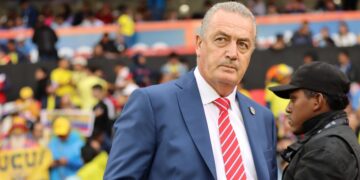 A Paraguay le ‘costó’ sostener la pelota pero hizo la tarea, dice DT Alfaro