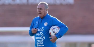 Alfaro defiende a Bobadilla: ‘El fútbol es un juego pasional’