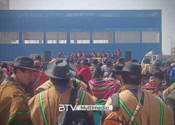 Campesinos de La Paz desconocen y vetan a Mamani; no permitirán bloqueos