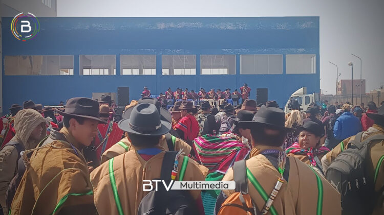 Campesinos de La Paz desconocen y vetan a Mamani; no permitirán bloqueos