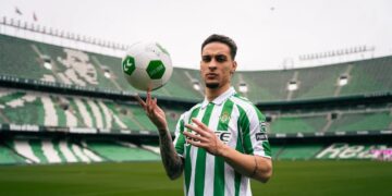 Antony se queda sin sanción y podrá jugar contra el Real Madrid