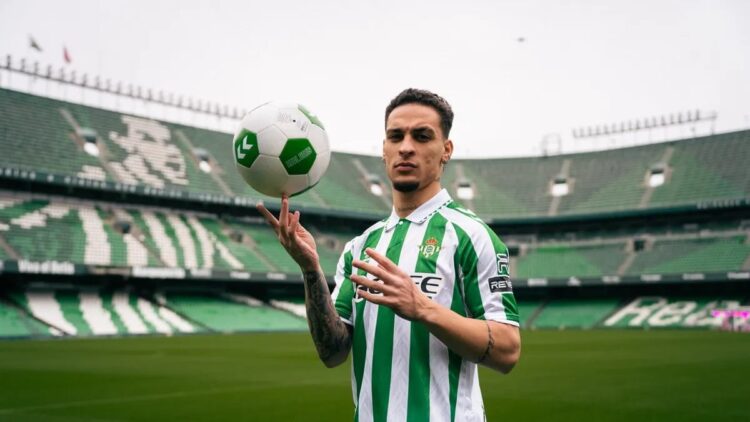 Antony se queda sin sanción y podrá jugar contra el Real Madrid