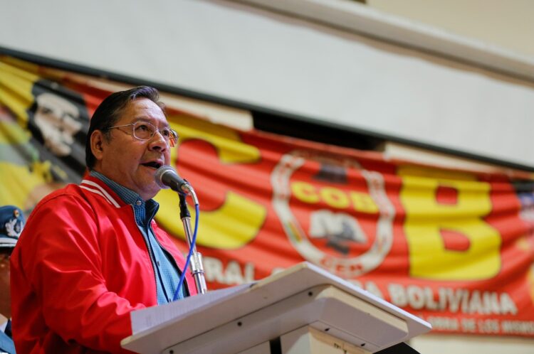 Arce arremete contra la ‘derecha’, a la que algunos le ‘quieren hacer el juego’