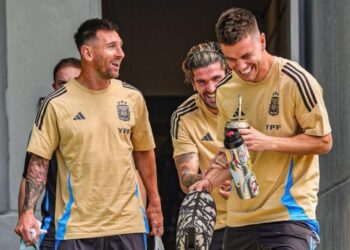 Argentina con Messi busca la recuperación frente a una entonada Bolivia