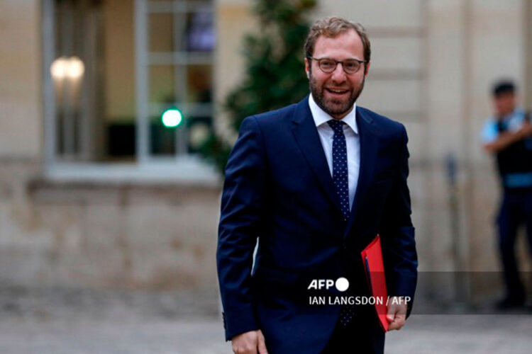 armand_economia.jpg