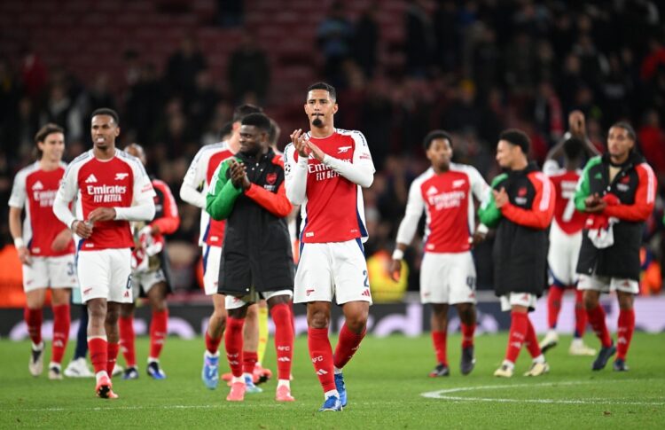El Arsenal doblega al PSG en una noche de Champions marcada por las goleadas