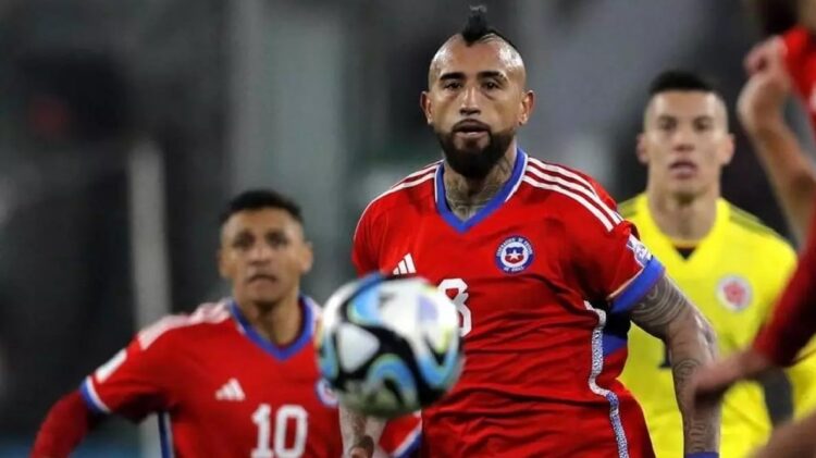Vidal y Alexis Sánchez encabezan nómina de Chile para enfrentar a Paraguay y Ecuador