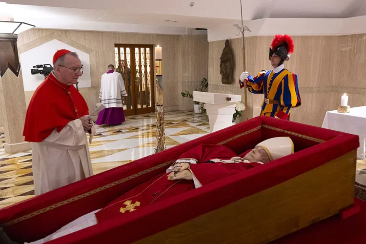 ataud_papa.jpg