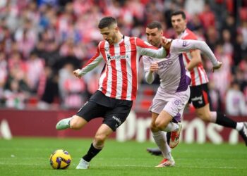 Un ‘hat trick’ de Sancet sella la plácida victoria del Athletic ante el Girona