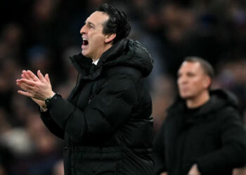 Unai Emery mete al Aston Villa en octavos de Liga de Campeones