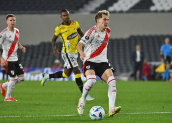 River no halló la receta para vencer a Contreras y empató con ecuatoriano Barcelona