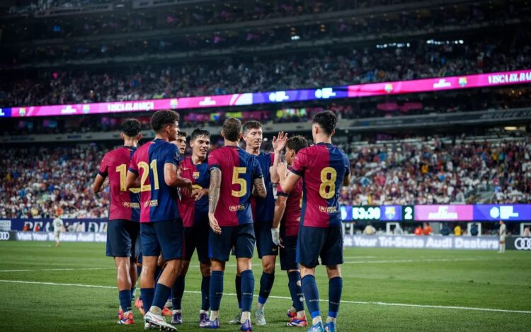 Barça afronta la Champions con el objetivo de ‘ganar la competición’, dice Flick