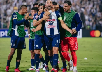 Alianza Lima resplandece con Guerrero y Barcos