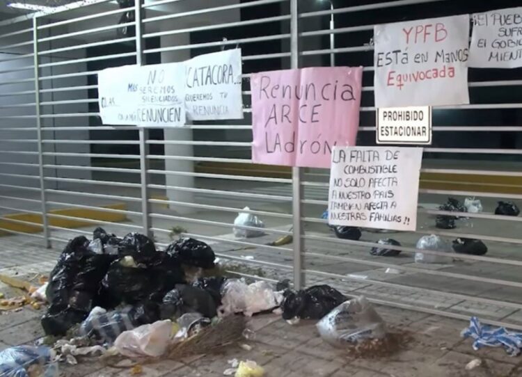 basura_cruz.jpg