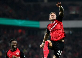 Leverkusen sin problemas a octavos, Dortmund eliminado en Copa alemana