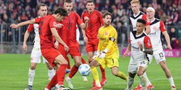 Bayern domina al Eintracht y conserva su colchón sobre el Leverkusen