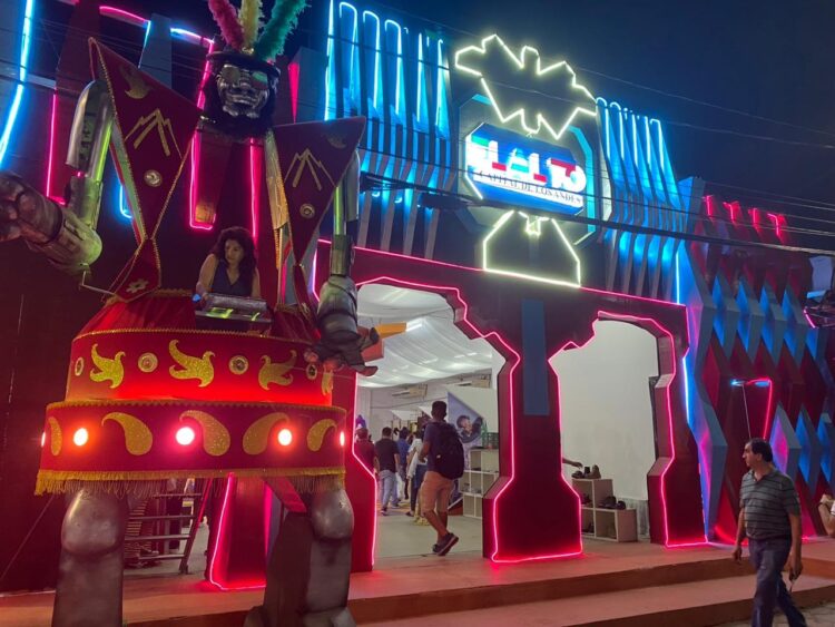 Expositores de El Alto logran Bs 500.000 en intenciones de negocios en la Expocruz.