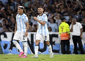 Racing aplasta a Belgrano en el Apertura argentino