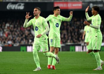 El Barcelona castiga con una manita al Valencia y pasa a semis de Copa del Rey