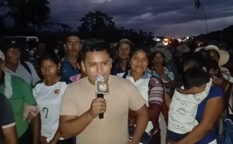Tránsito reporta al menos 10 puntos de bloqueo del evismo